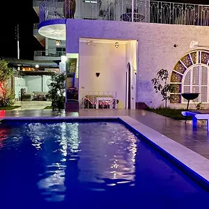 بيت ضيافة Oasis 